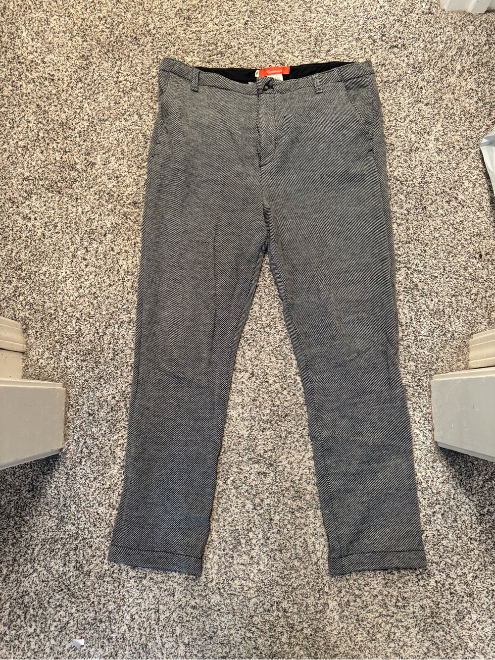 Cartonnier Gray Herringbone Straight-Leg Pants